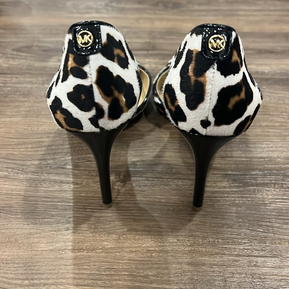 Michael Kors Leopard Pump Heels - Picture 4 of 5